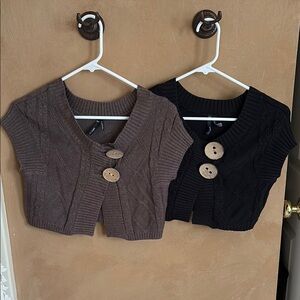 Take out Brown and Black Knit Cropped Cardigans